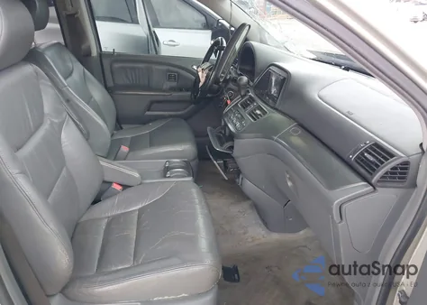 2005 Honda Odyssey Touring z USA, uszkodzony, nr VIN 5FNRL38855B045180